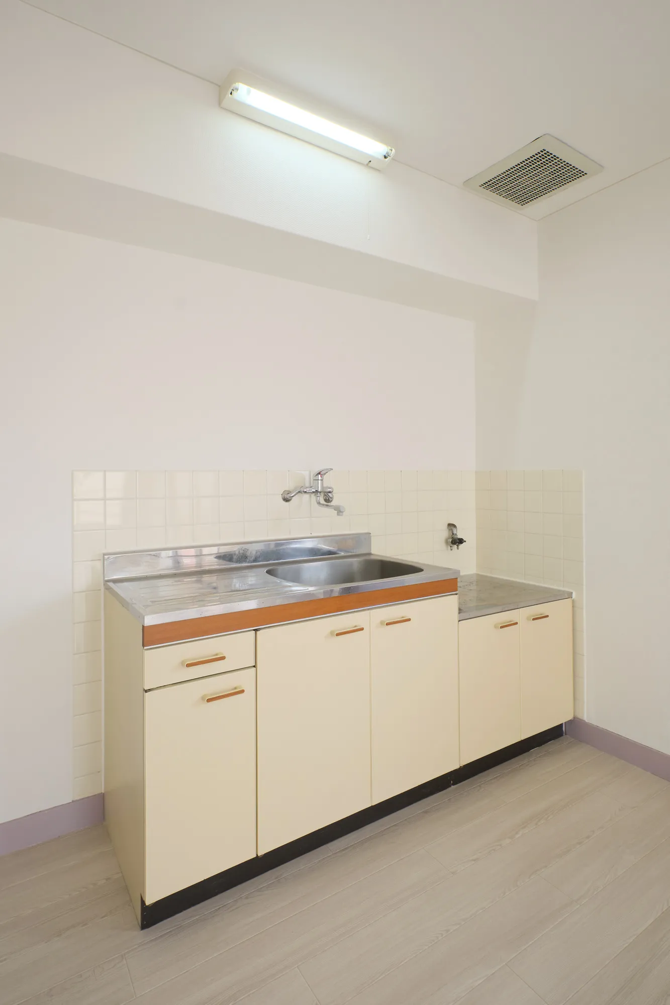 フロントフィールド長居東：706：キッチン