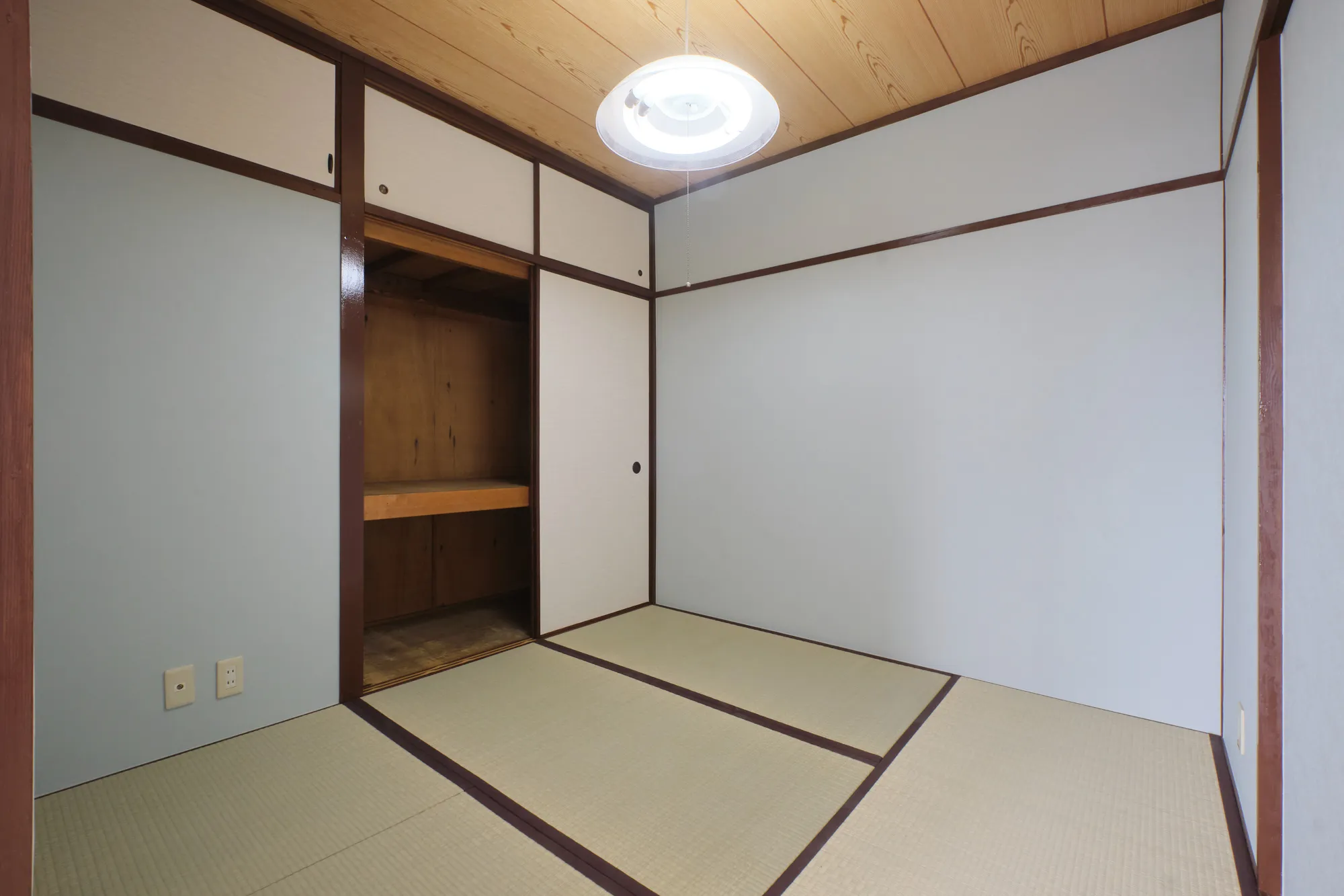 フロントフィールド長居東：706：和室