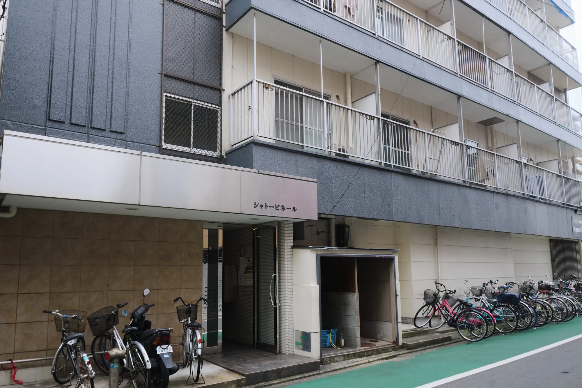 シャトーピネール：エントランス