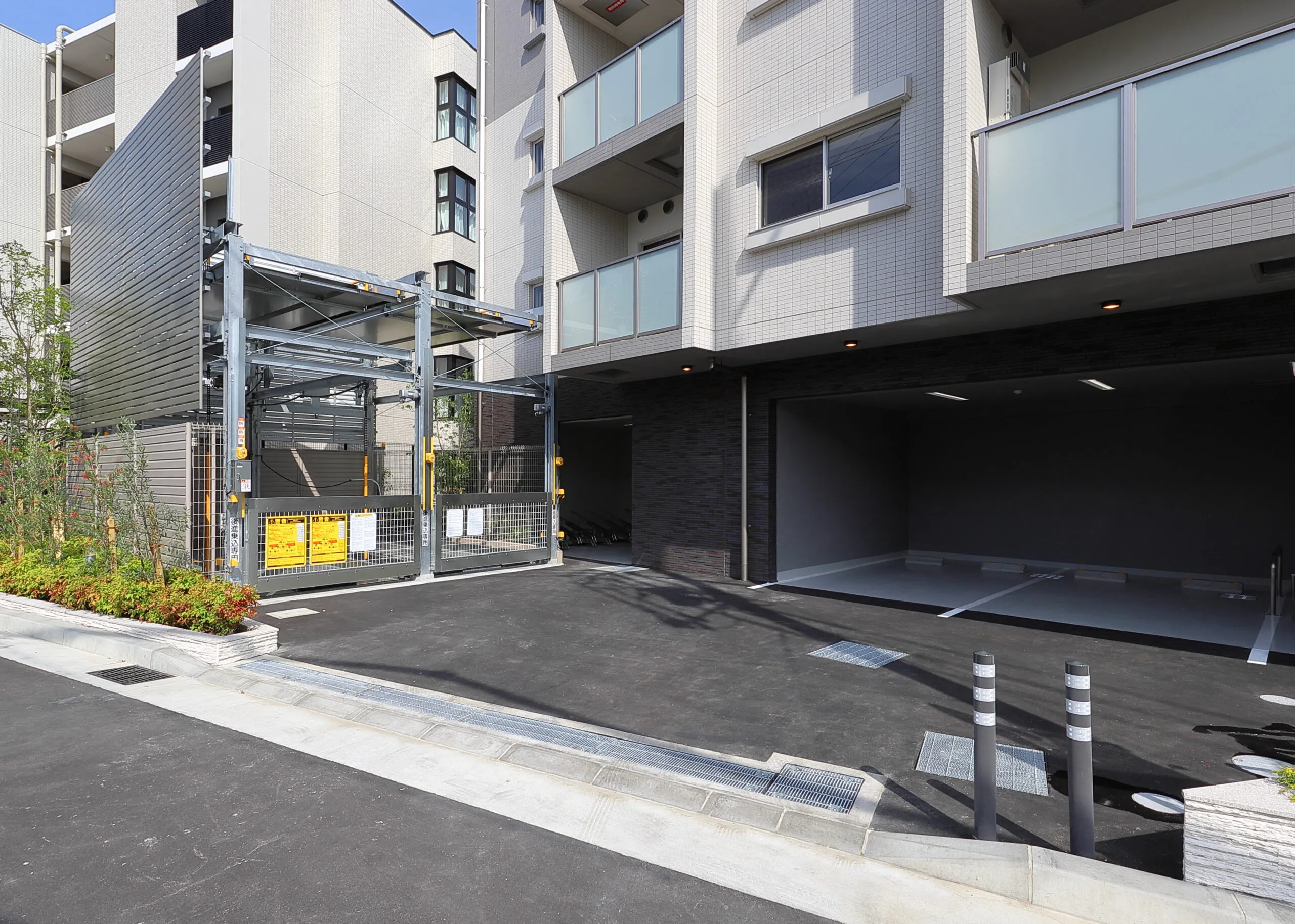 スプランディッド甲子園：駐車場