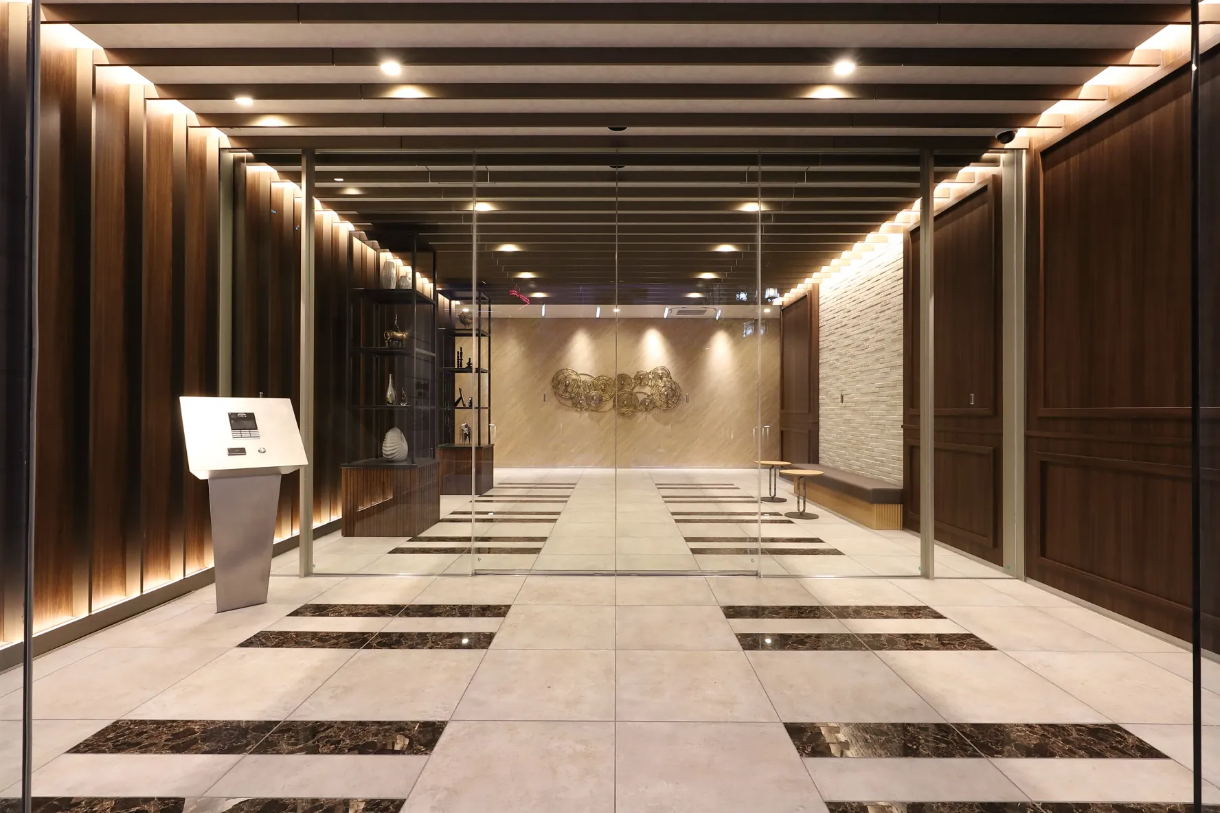 スプランディッド十三本町