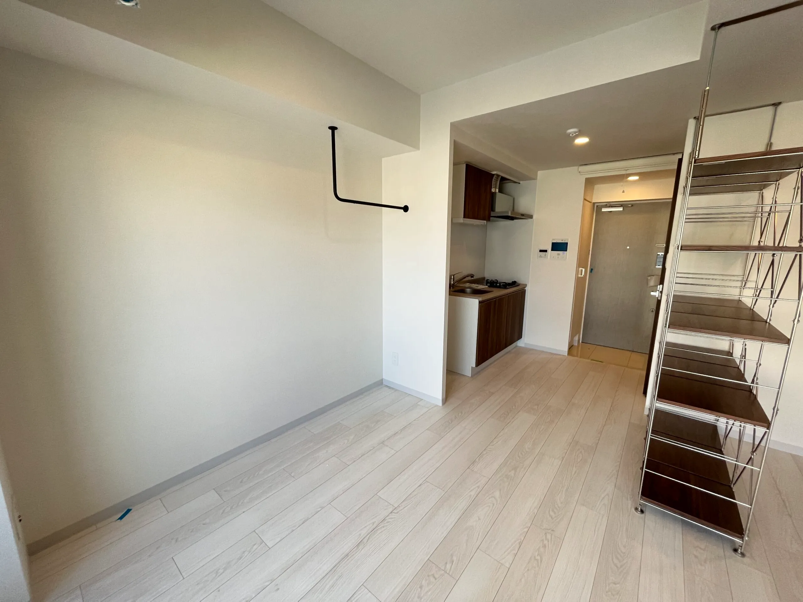 DOUBLE NINE RESIDENCE TENNOJIMINAMI：704ダイニング