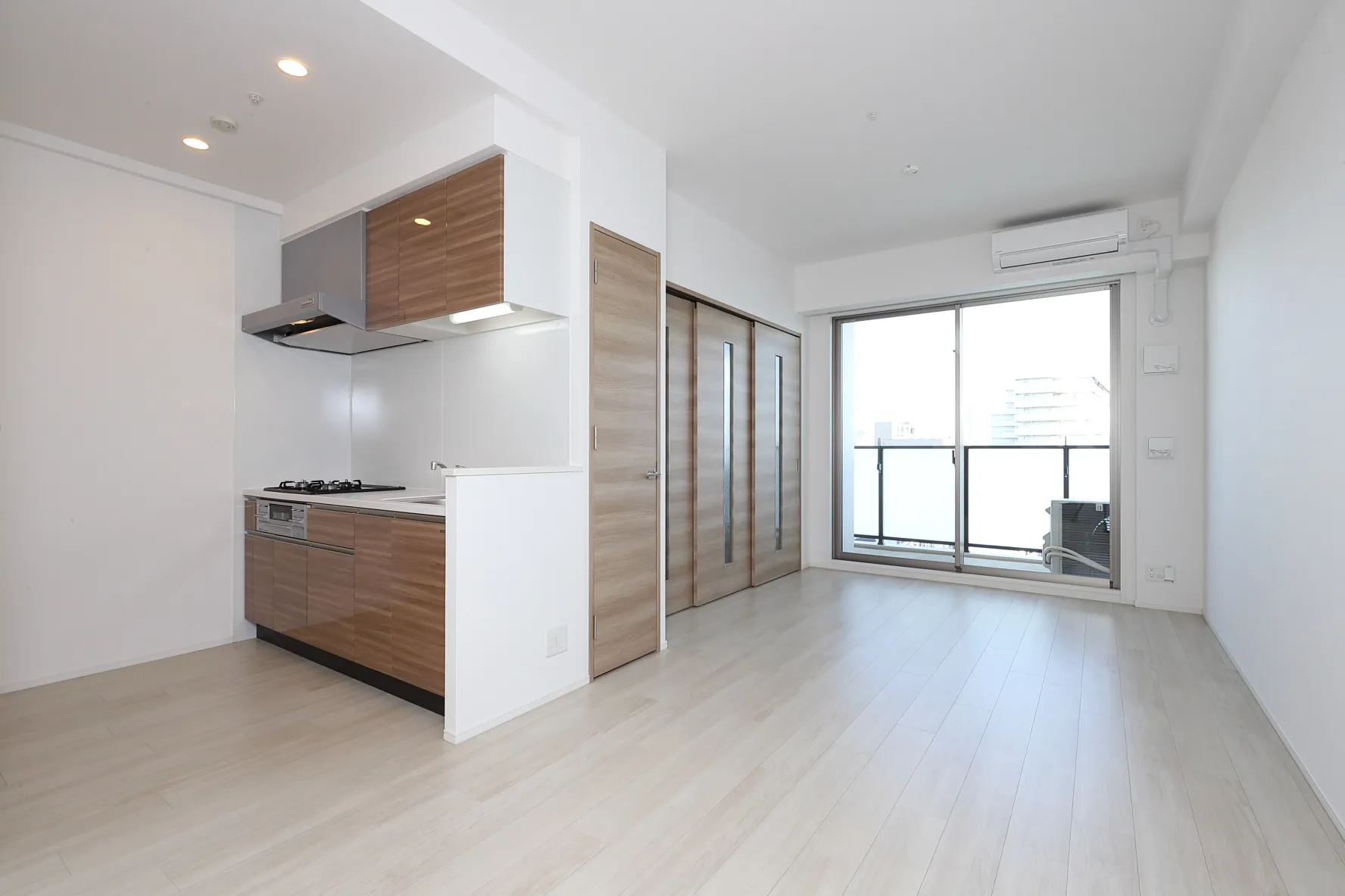 スプランディッド十三本町：内観