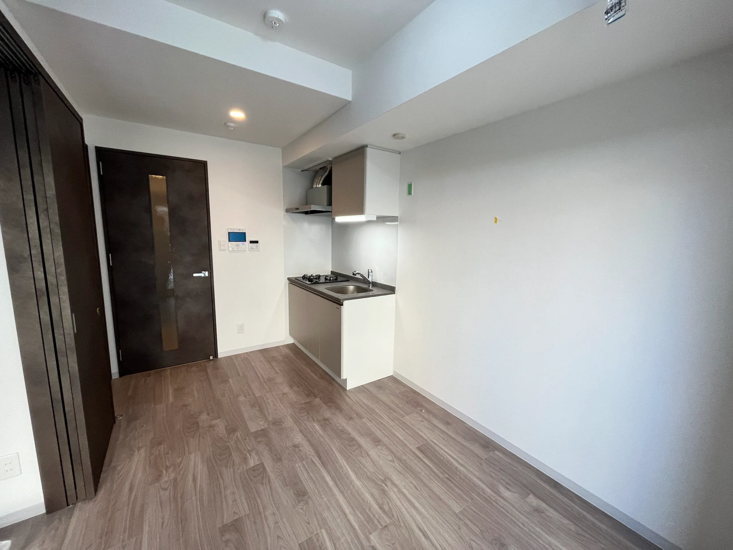 DOUBLE NINE RESIDENCE TENNOJIMINAMI：205ダイニング・キッチン