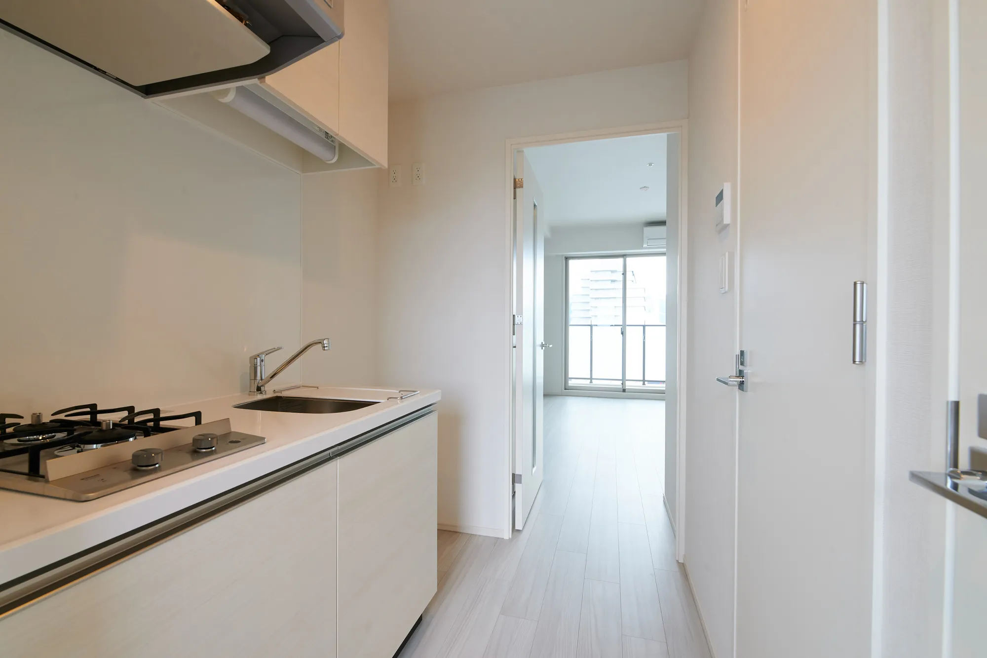 スプランディッド十三本町：キッチン