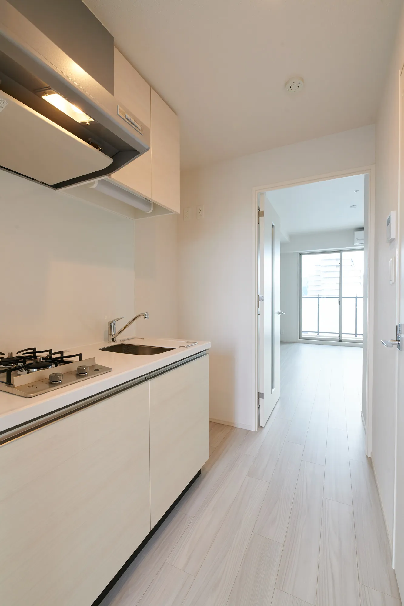 スプランディッド十三本町：キッチン