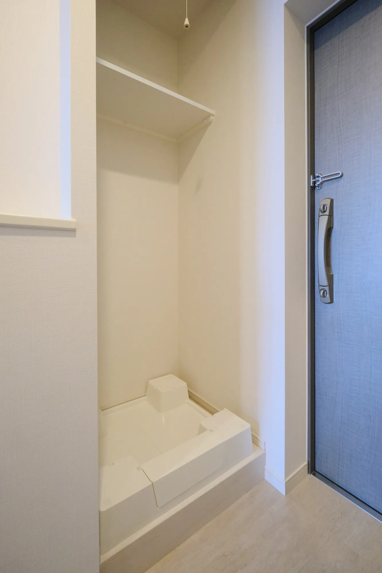 スプランディッド十三本町：ランドリー