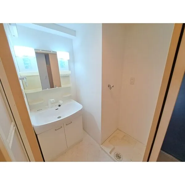 Dolce Vita 新大阪：洗面