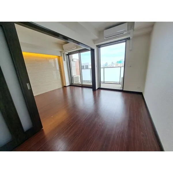 グランカーサ新大阪SOUTH：内装