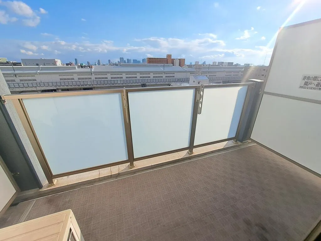 Dolce Vita 新大阪：バルコニー