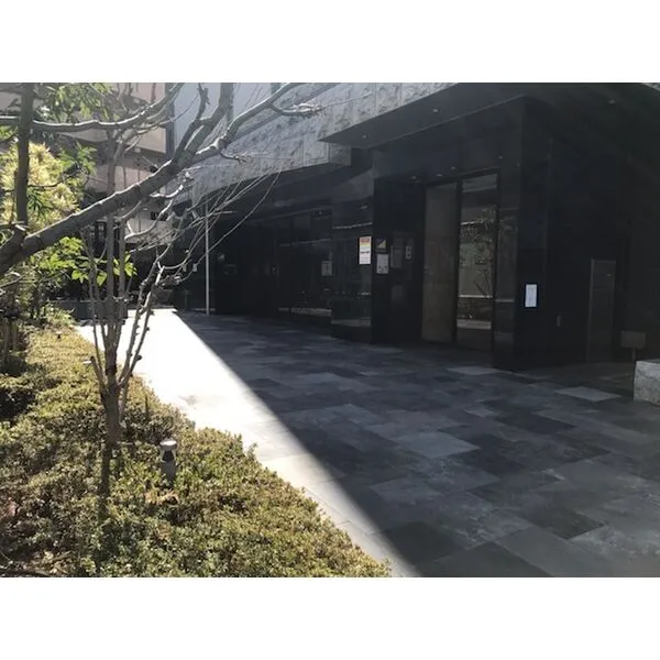 NORTH VILLAGE BIRTH PLACE：外観