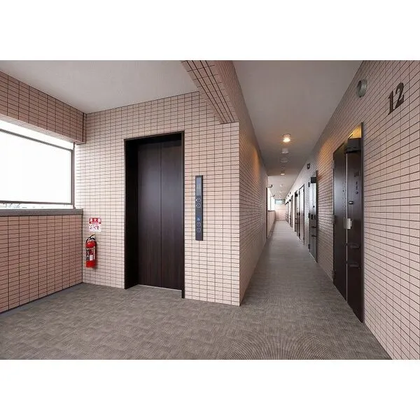 スプランディッド新大阪キャトル：廊下