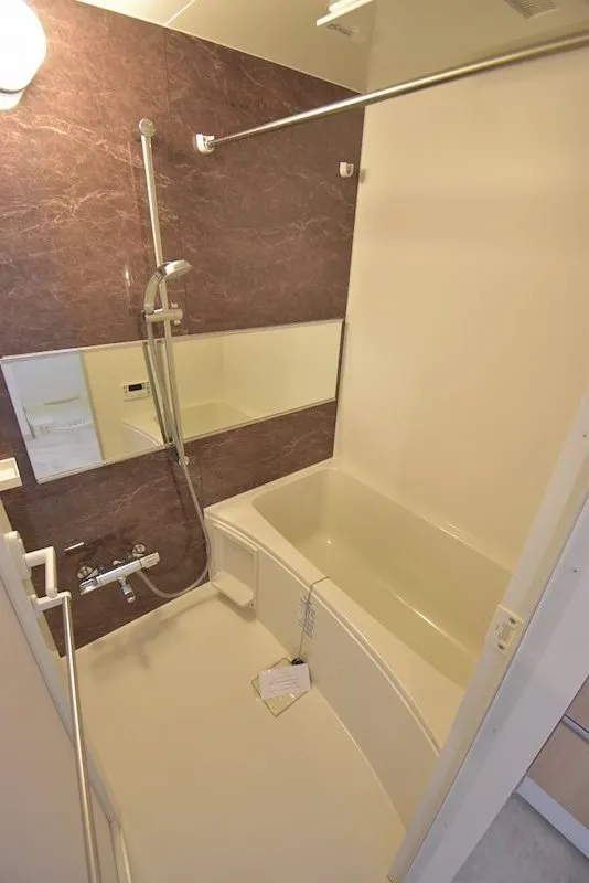 スプランディッド新大阪キャトル：バスルーム