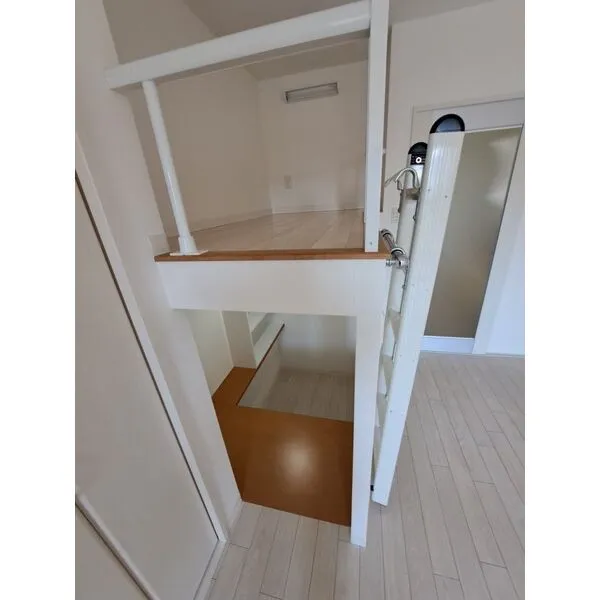 ARROW FIELDS貮番館：ロフト