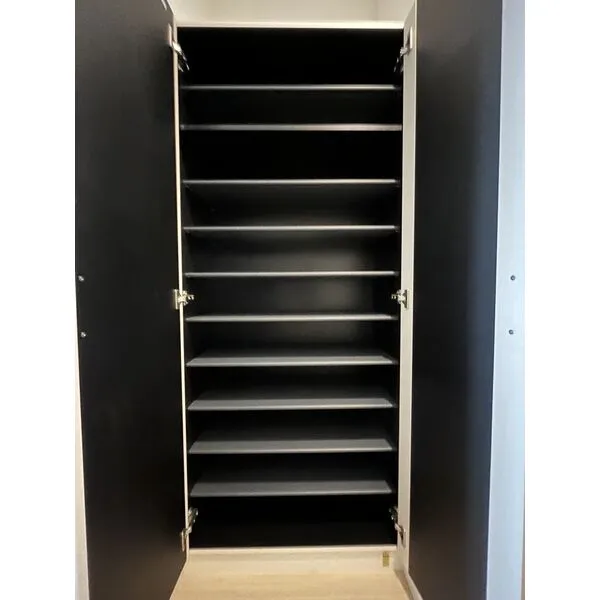 NORTH VILLAGE BIRTH PLACE：シューズボックス