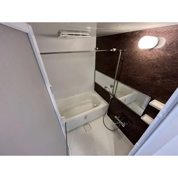 スプランディッド新大阪キャトル：バスルーム