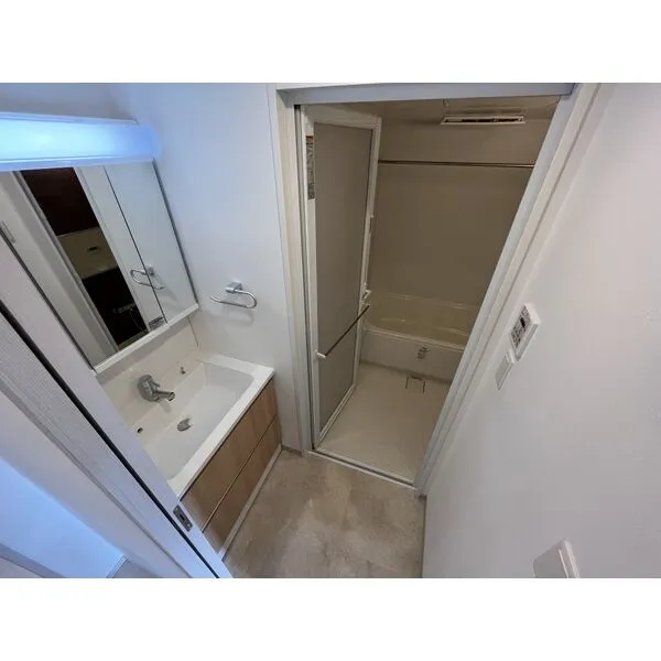 スプランディッド新大阪キャトル：脱衣所