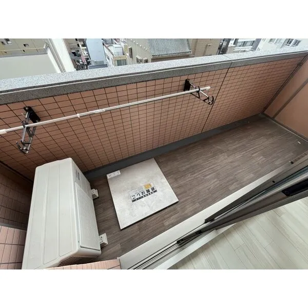 スプランディッド新大阪キャトル：バルコニー