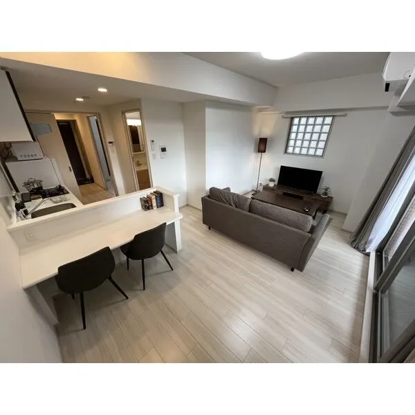 スプランディッド新大阪キャトル：LDK