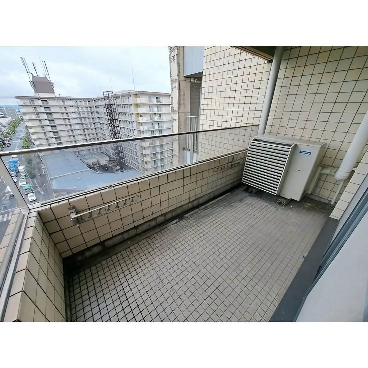 パインフィールド吉祥院：バルコニー