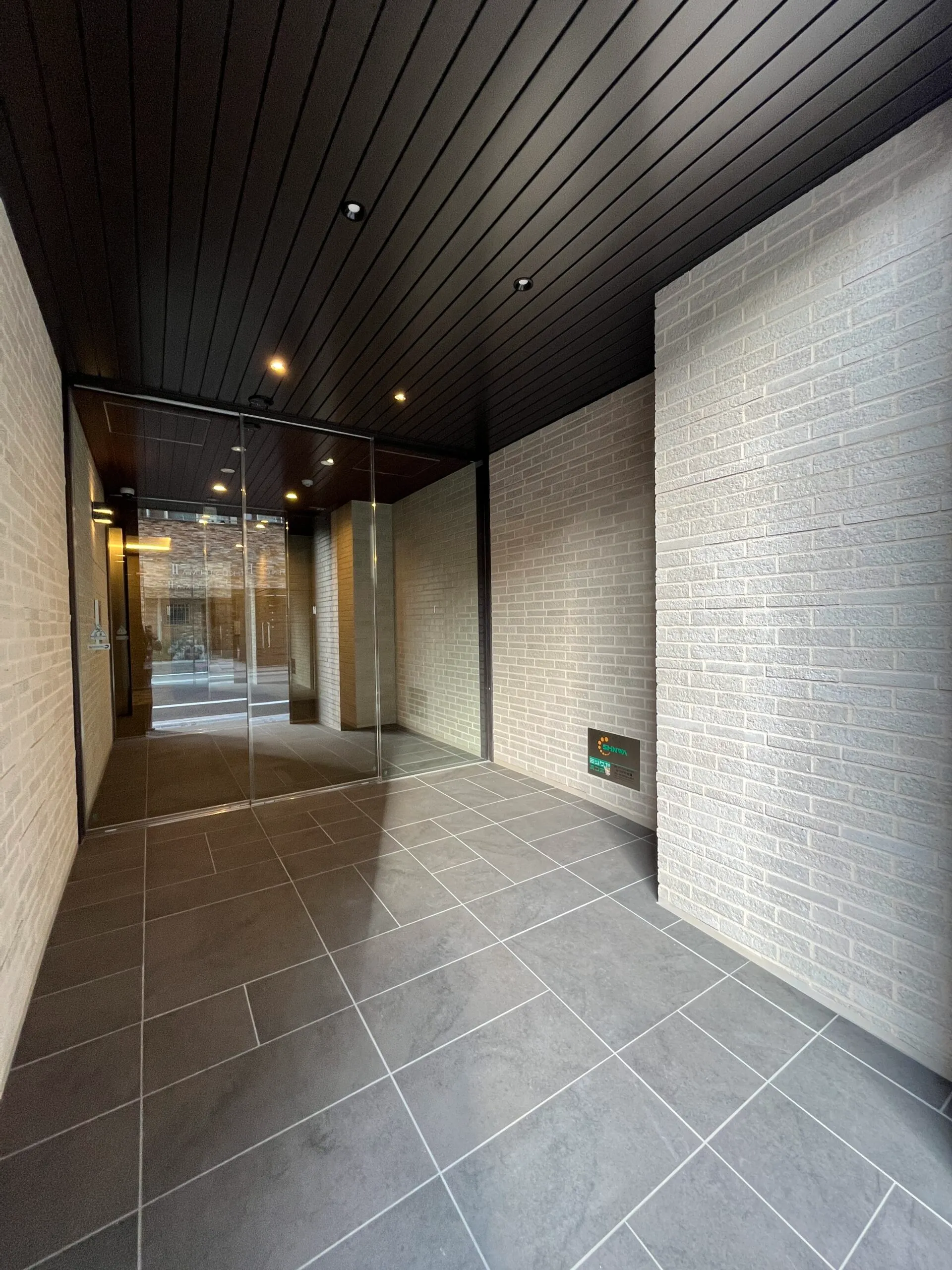 LA GRACE FUKUSHIMAⅡ：エントランス