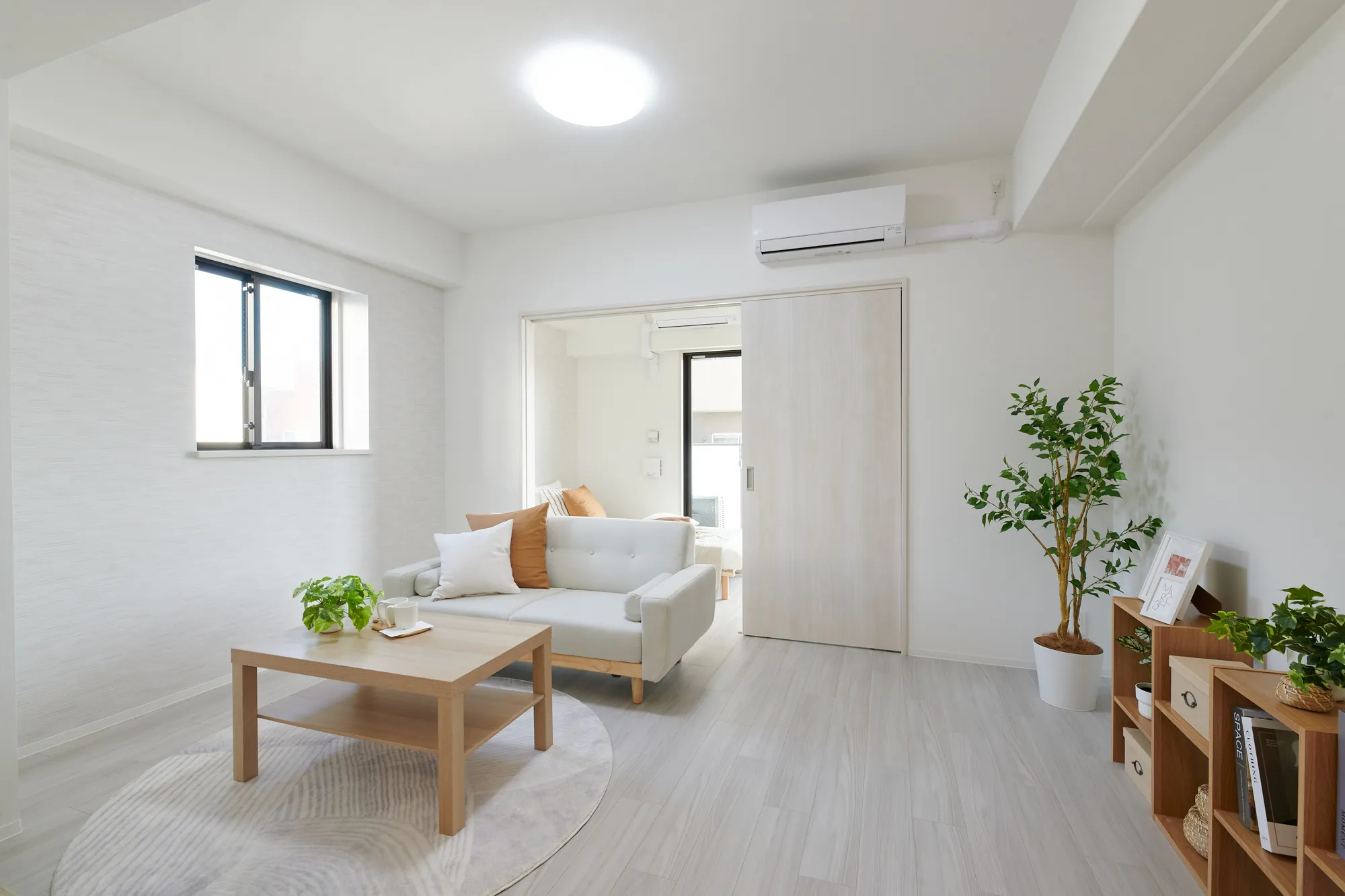 LA GRACE FUKUSHIMAⅡ：1号室タイプリビング