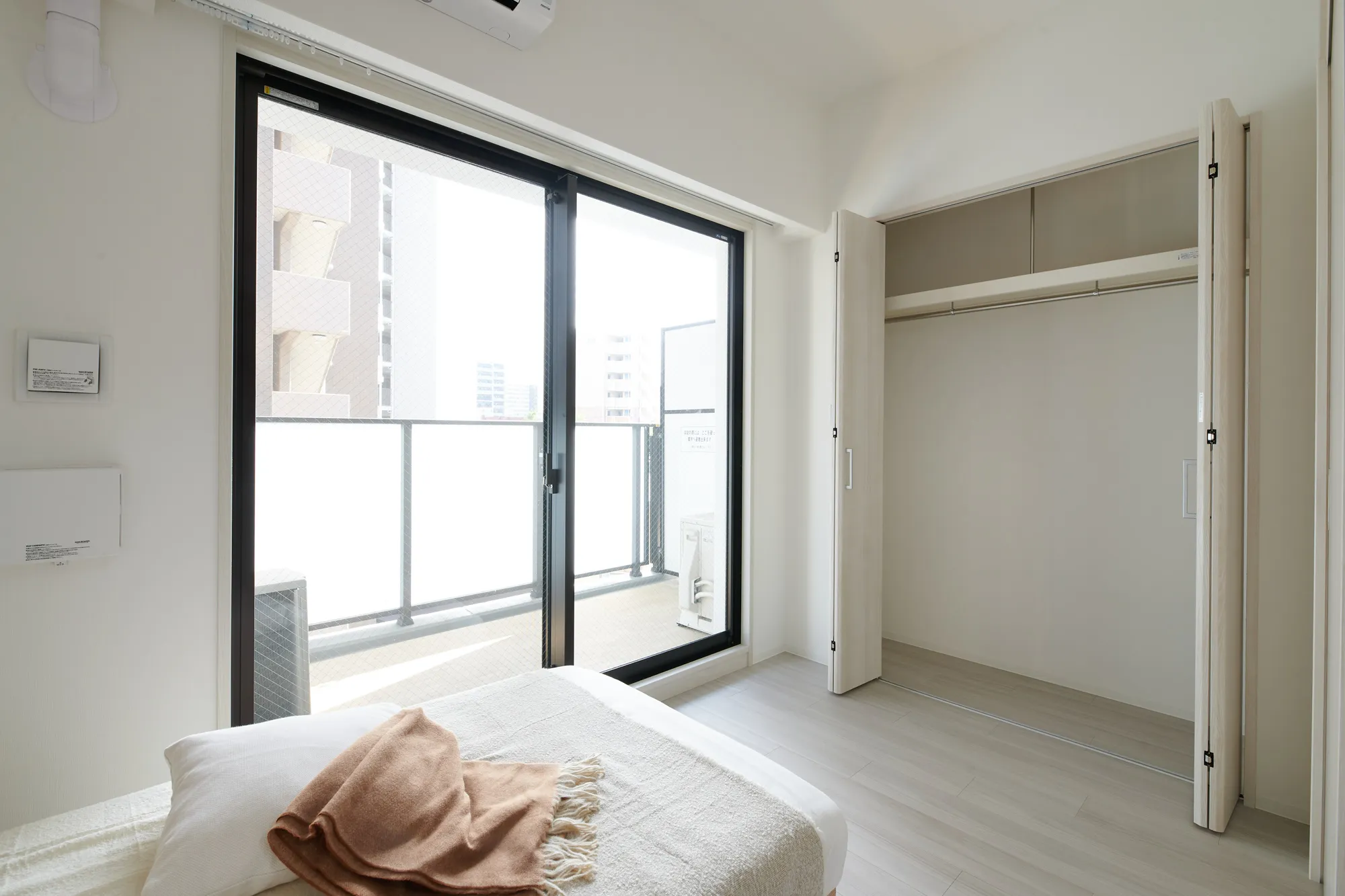 LA GRACE FUKUSHIMAⅡ：1号室タイプ洋室・クローゼット