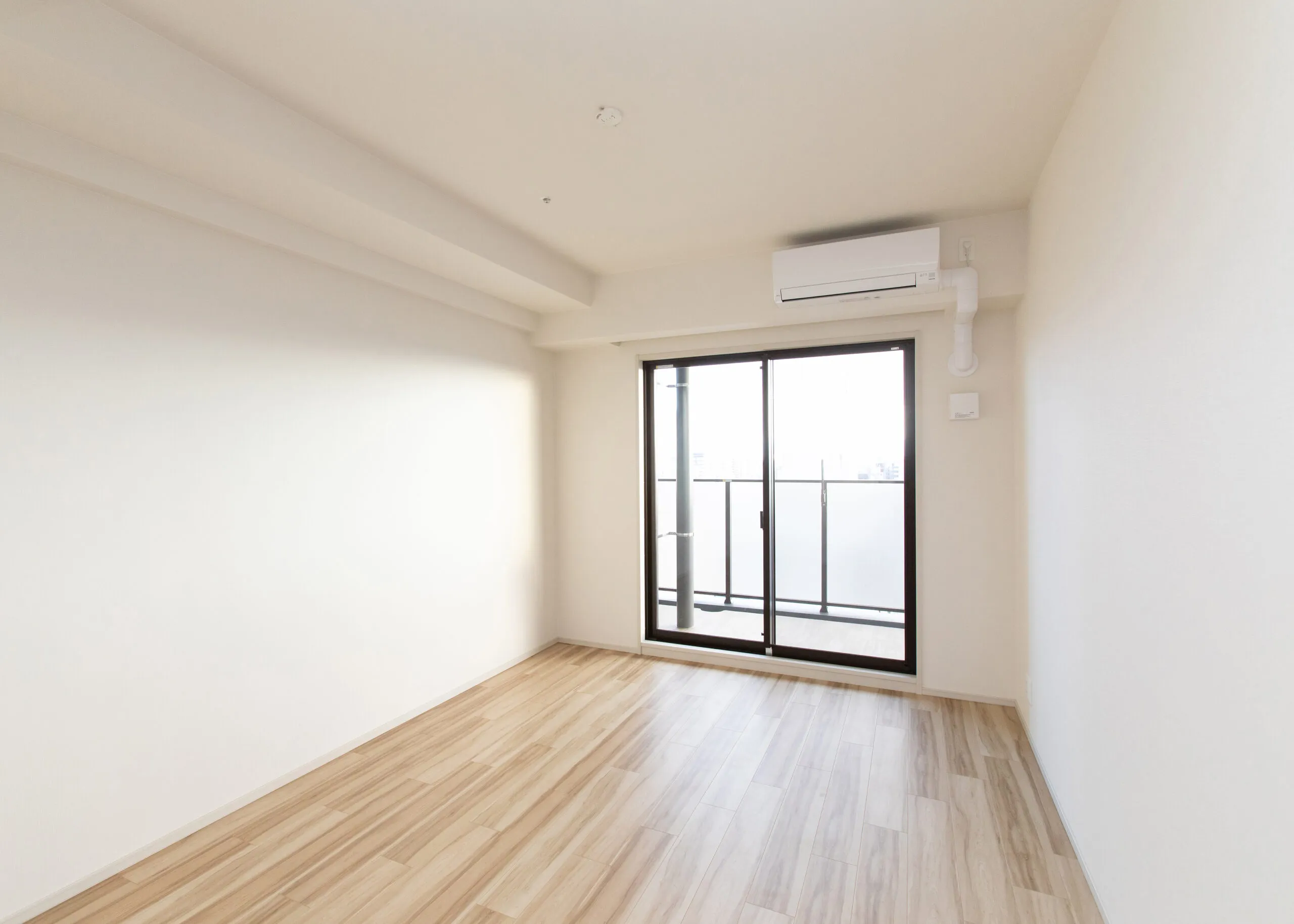 Splendide NAMBAIII：Mタイプ：洋室１