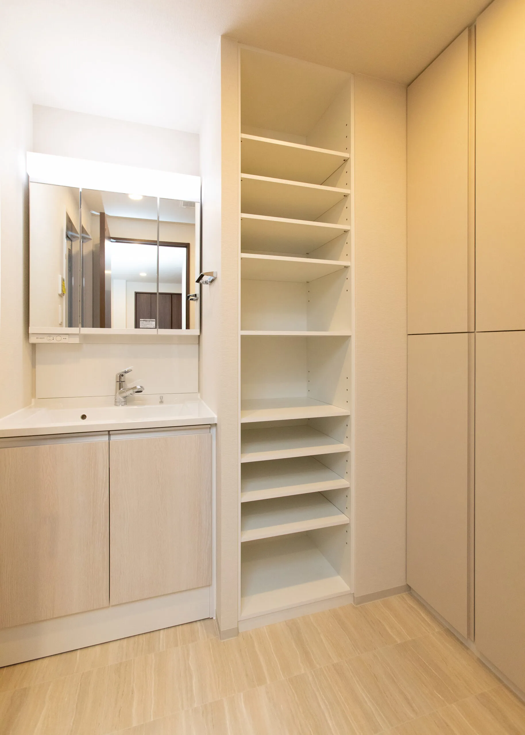 Splendide NAMBAIII：Nタイプ：洗面室