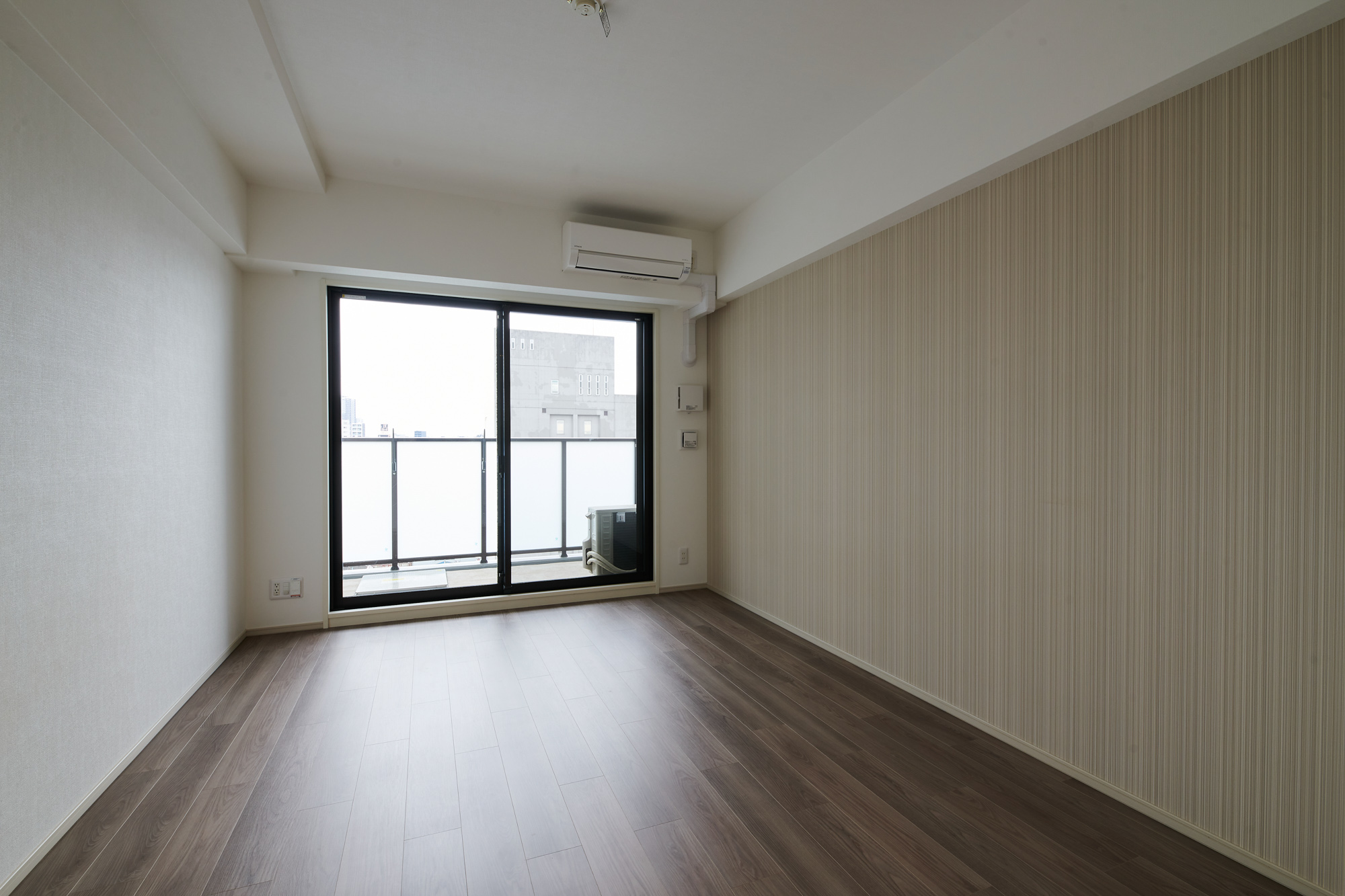 スプランディッド中之島DUE：洋室