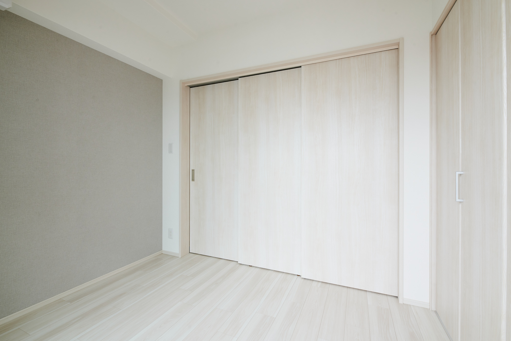 スプランディッド中之島DUE：Bタイプ：洋室