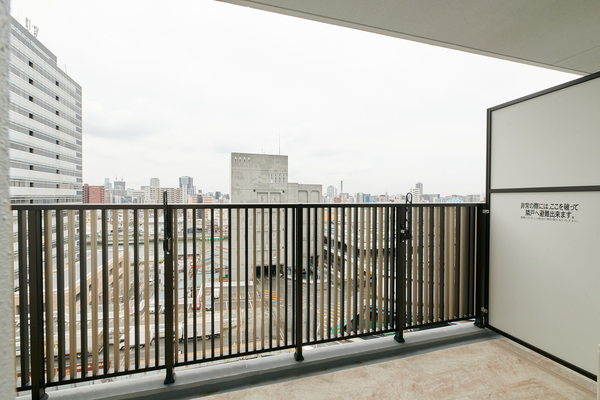 スプランディッド中之島DUE：Bタイプ：バルコニー