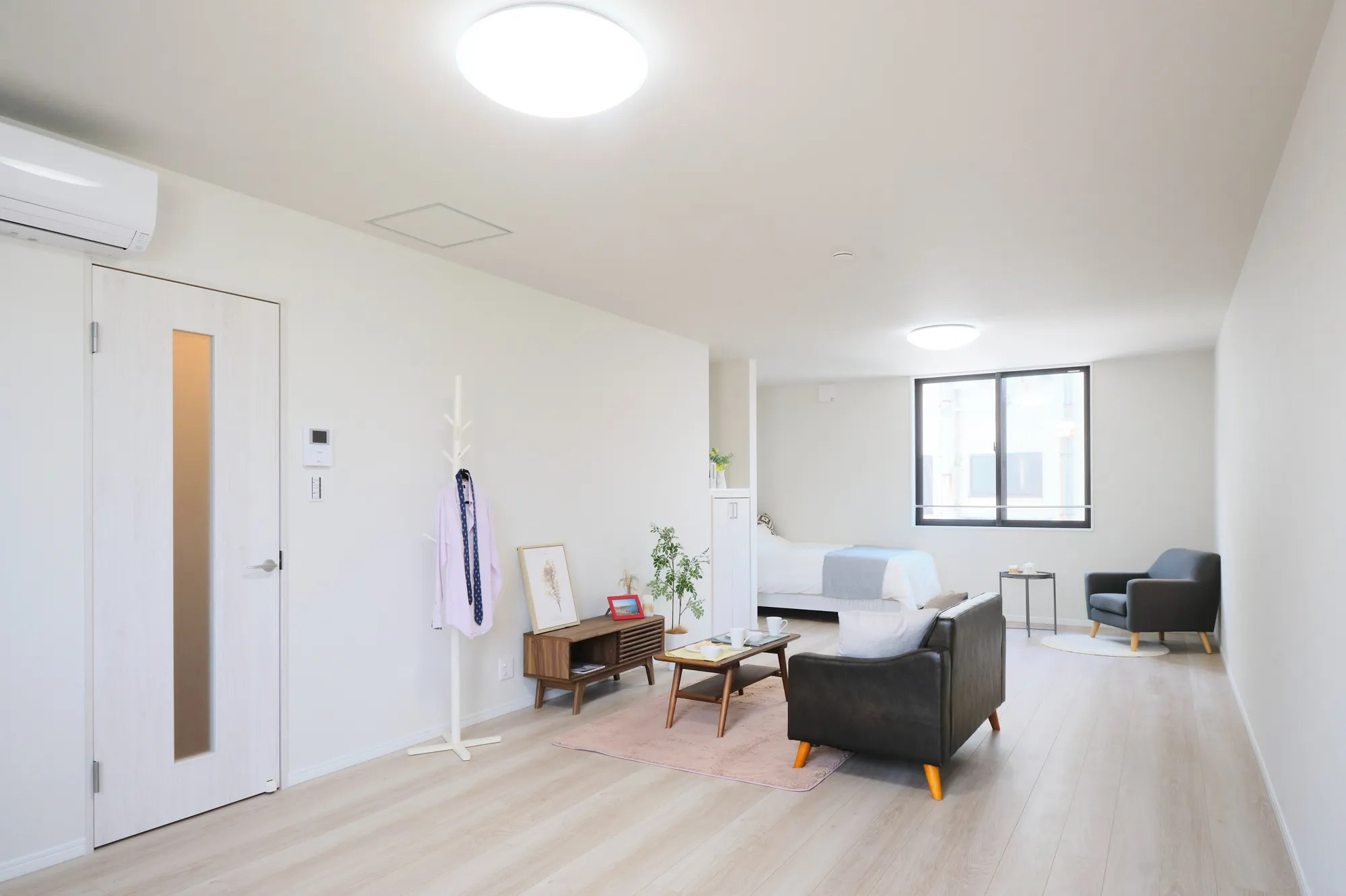 中島WORKINGBASE：２：洋室