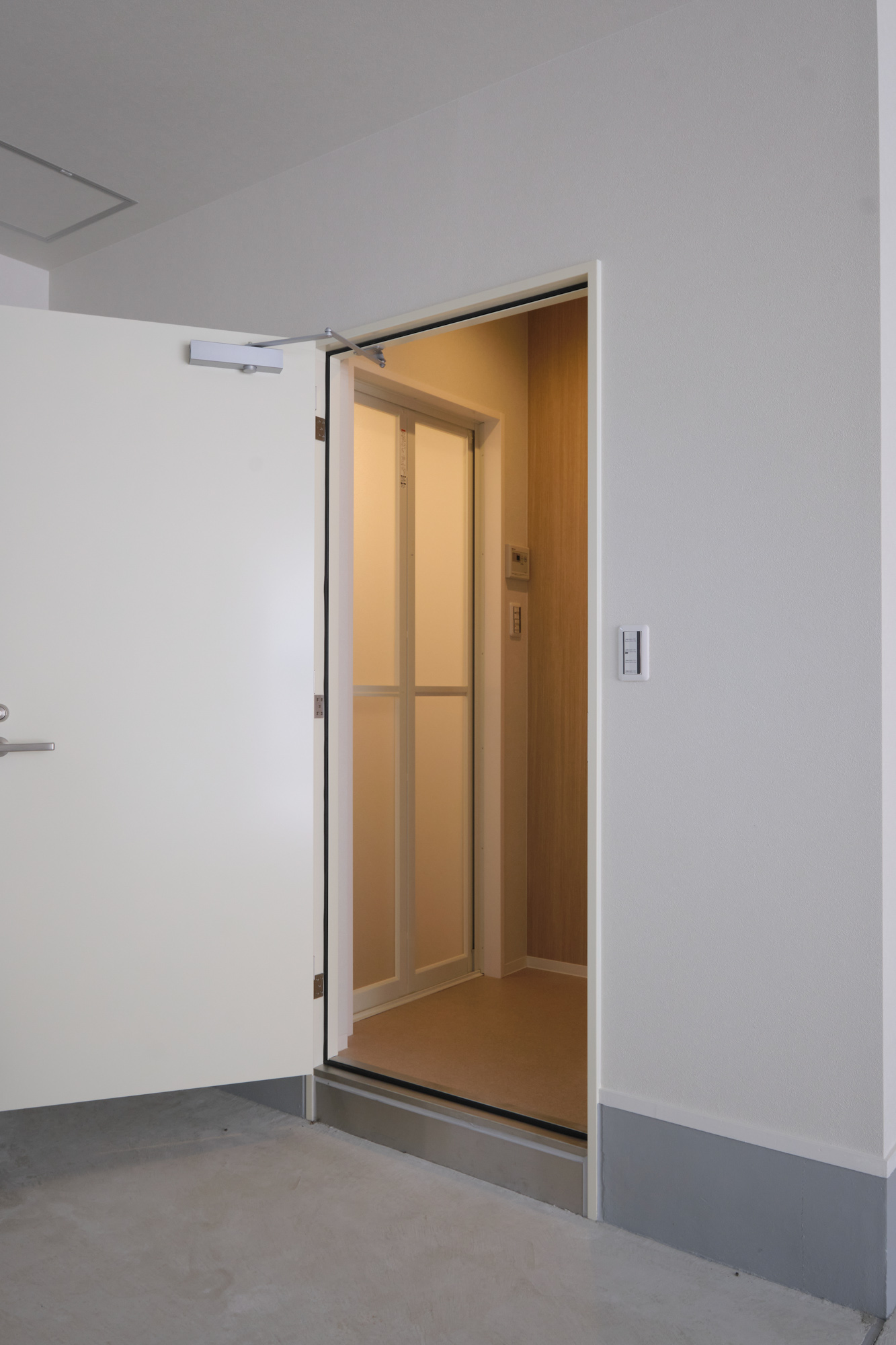 中島WORKINGBASE：４：シャワールーム