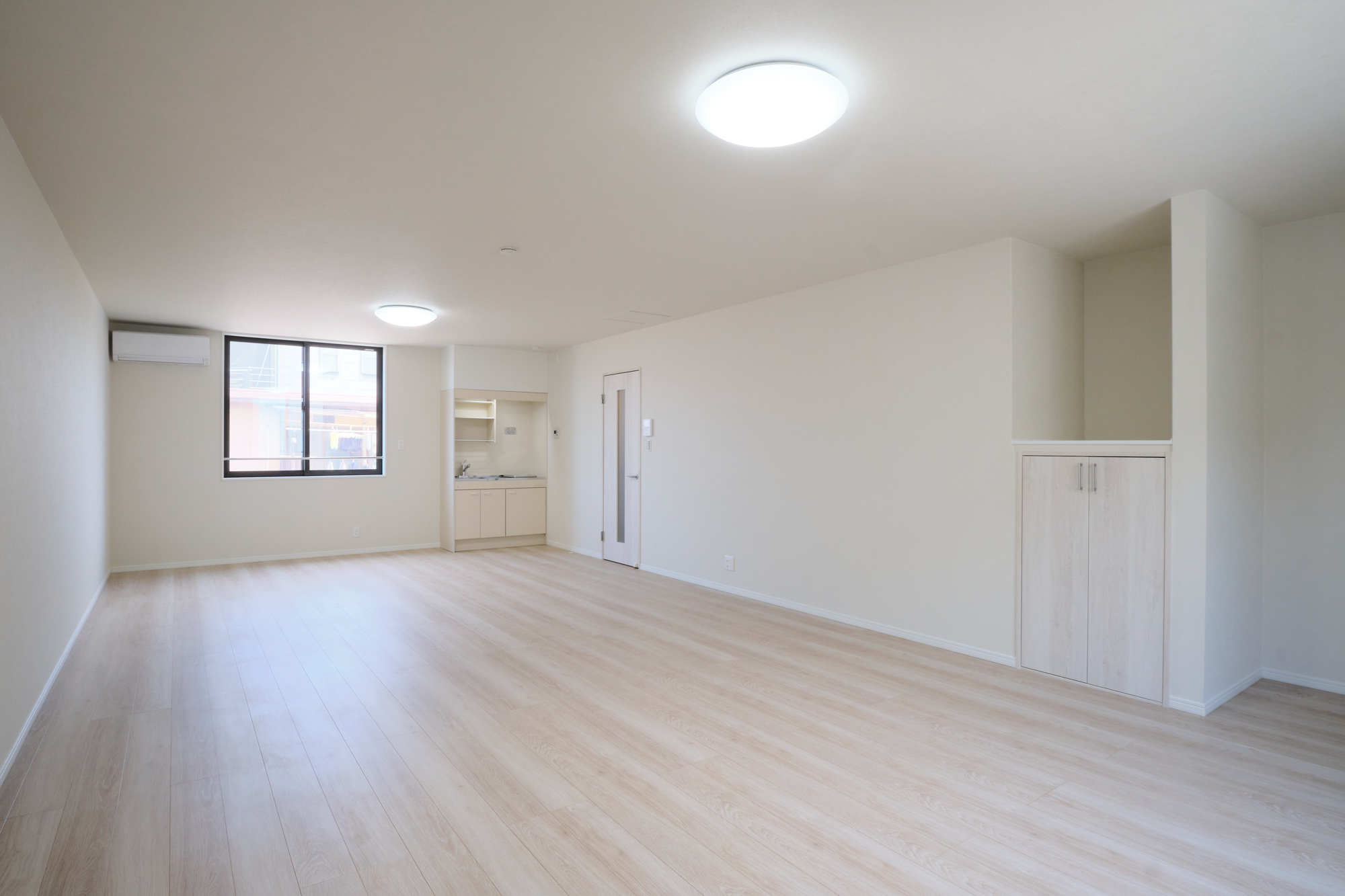 中島WORKINGBASE：４：洋室