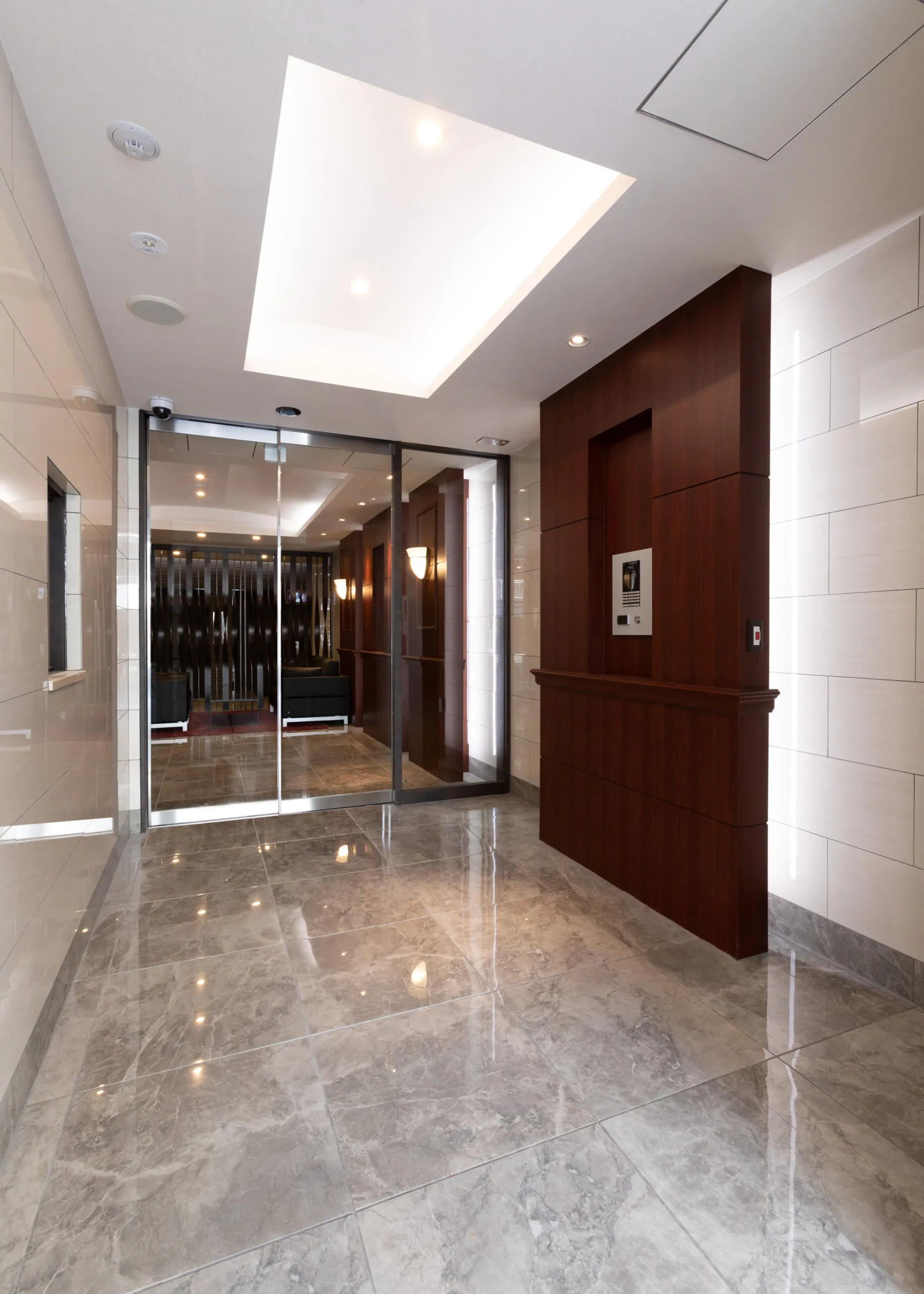 スプランディッド堀江：風除室