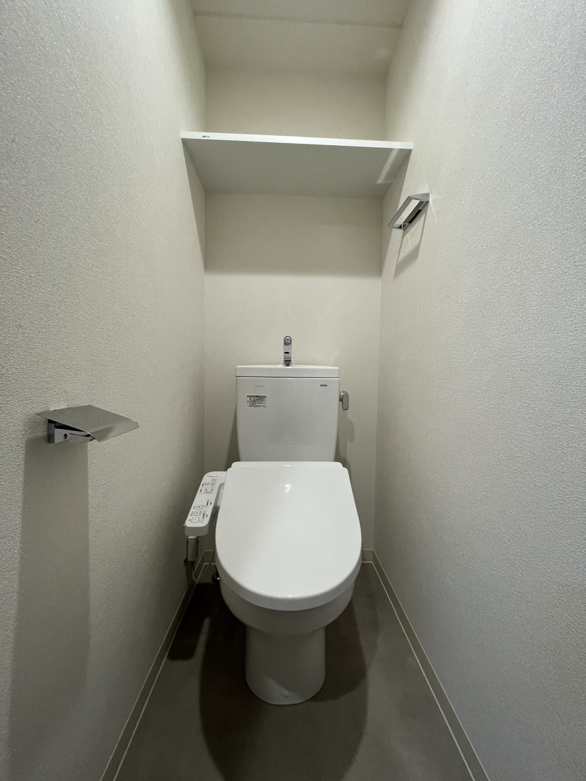 スプランディッド新大阪WEST：Aタイプ：トイレ