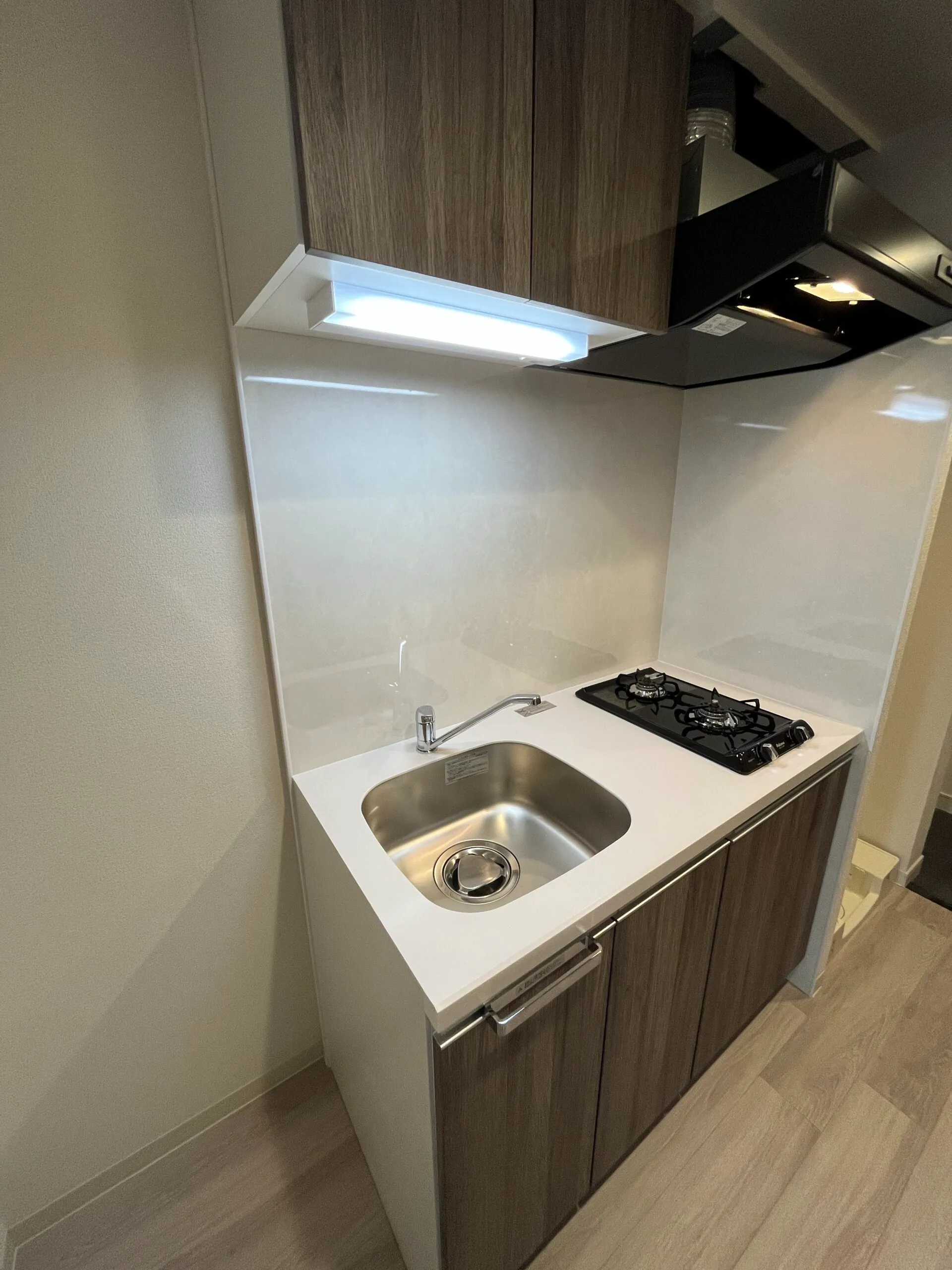 スプランディッド新大阪WEST：Bタイプ：キッチン