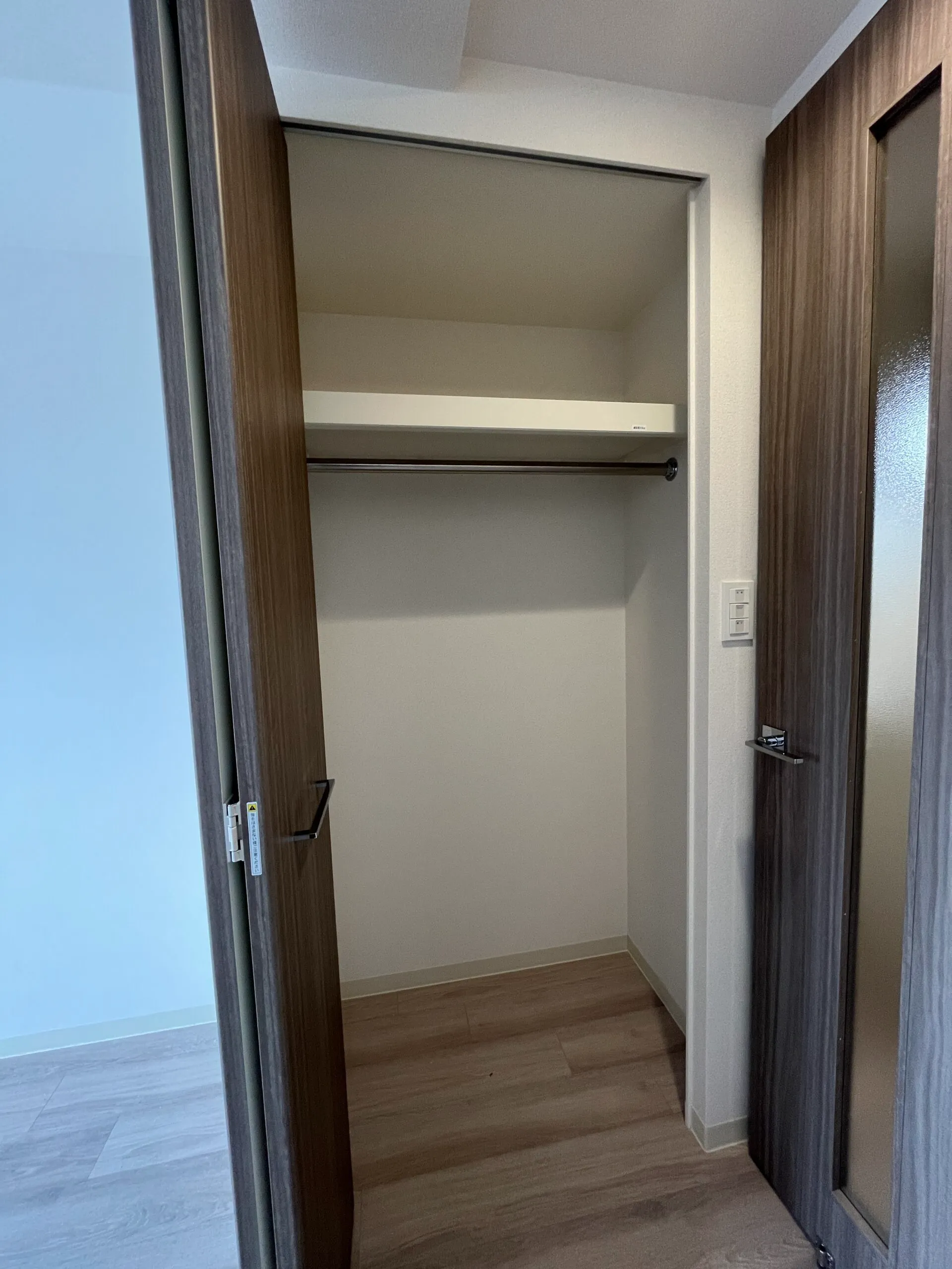 スプランディッド新大阪WEST：Bタイプ：クローゼット