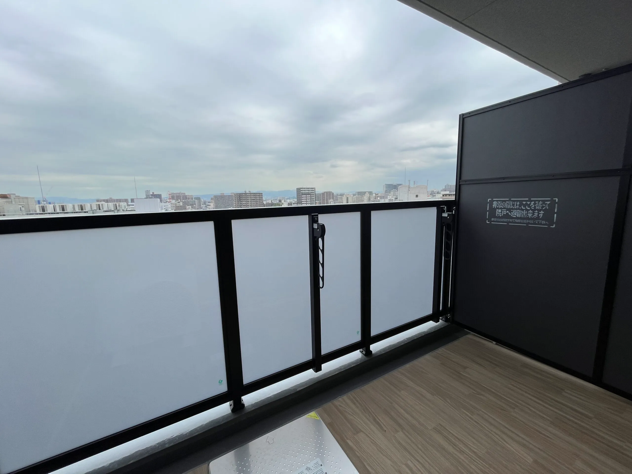 スプランディッド新大阪WEST：Bタイプ：バルコニー