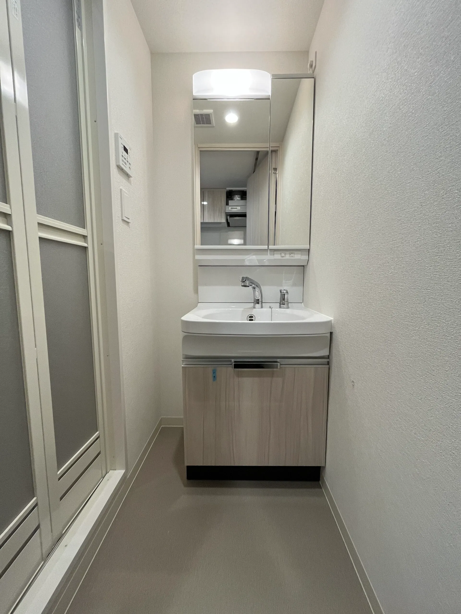 スプランディッド新大阪WEST：Cタイプ：洗面・脱衣所