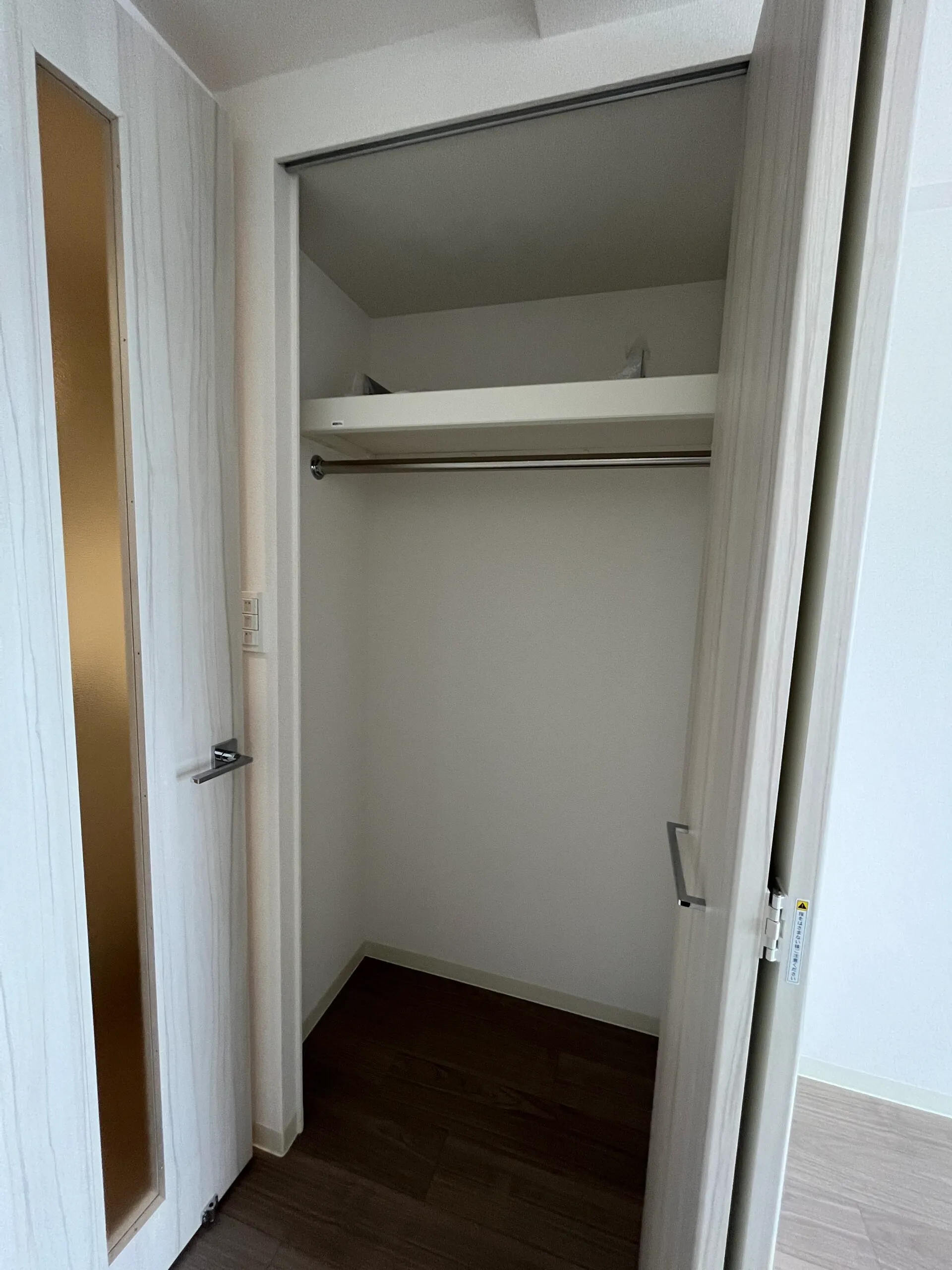 スプランディッド新大阪WEST：Cタイプ：クローゼット