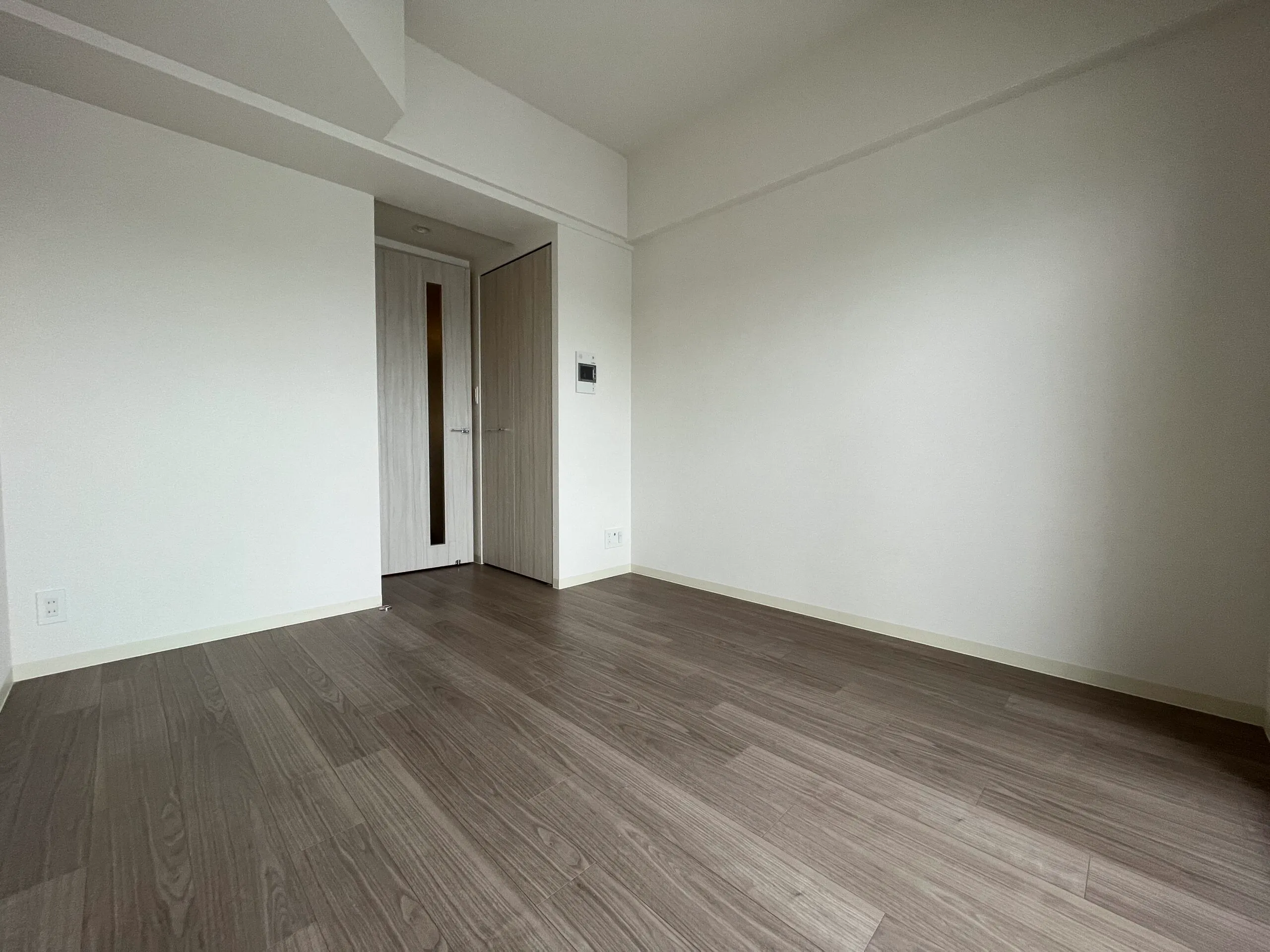 スプランディッド新大阪WEST：Cタイプ：洋室