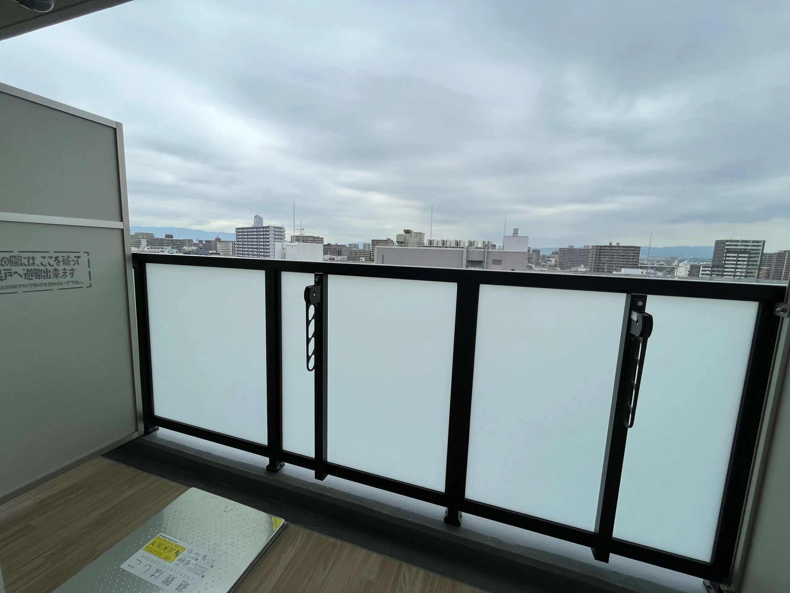 スプランディッド新大阪WEST：Cタイプ：バルコニー