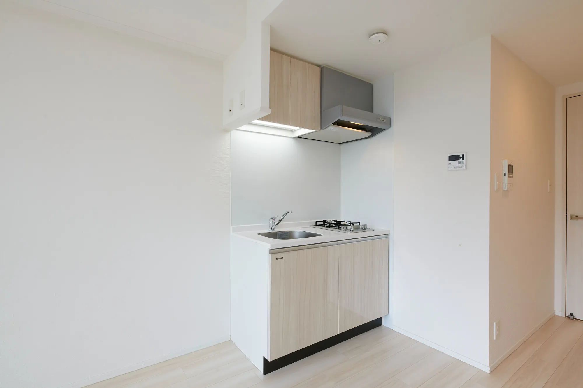 FRONT FIELD Tennoji：402キッチン