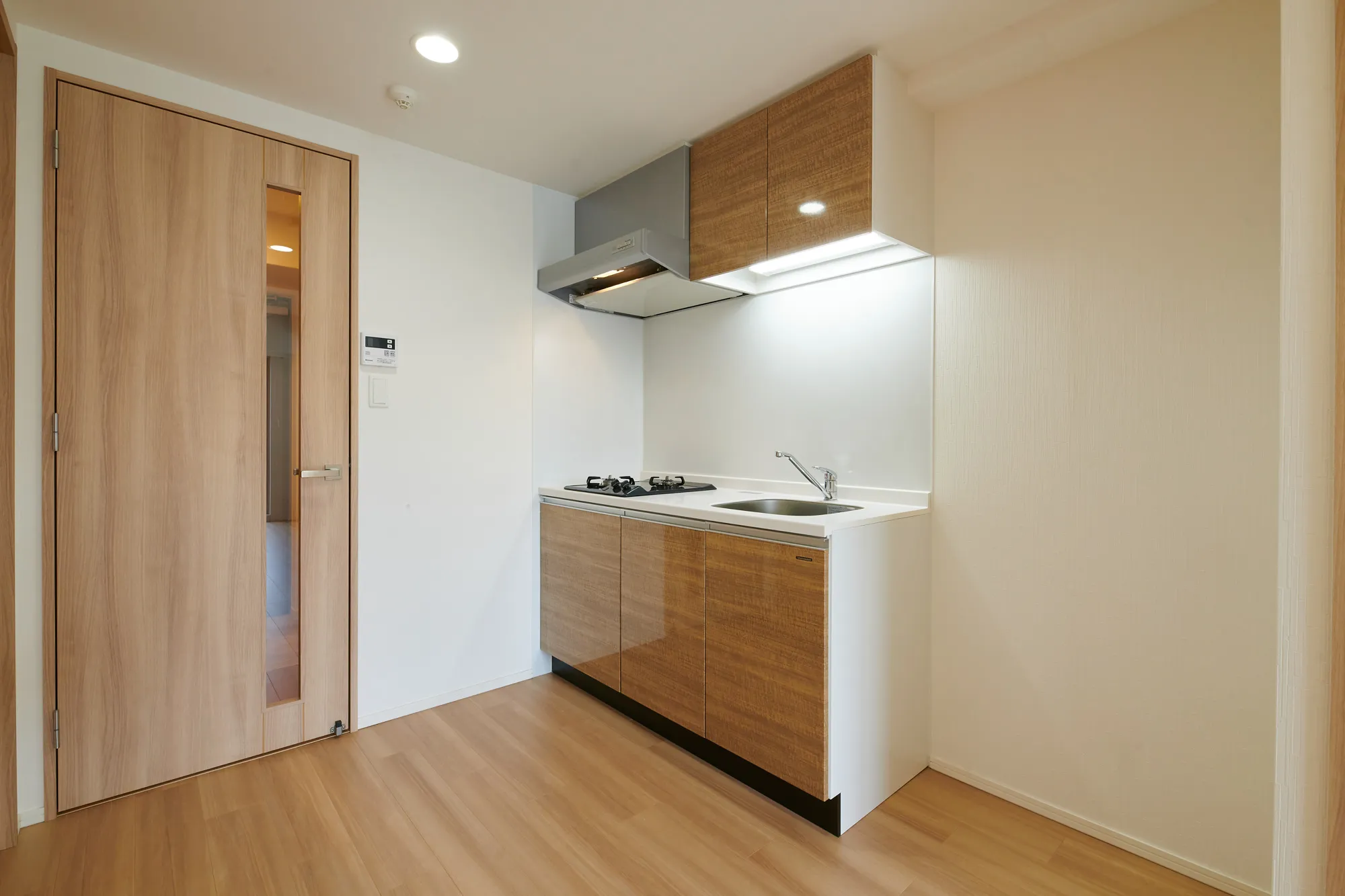 FRONT FIELD Tennoji：501キッチン