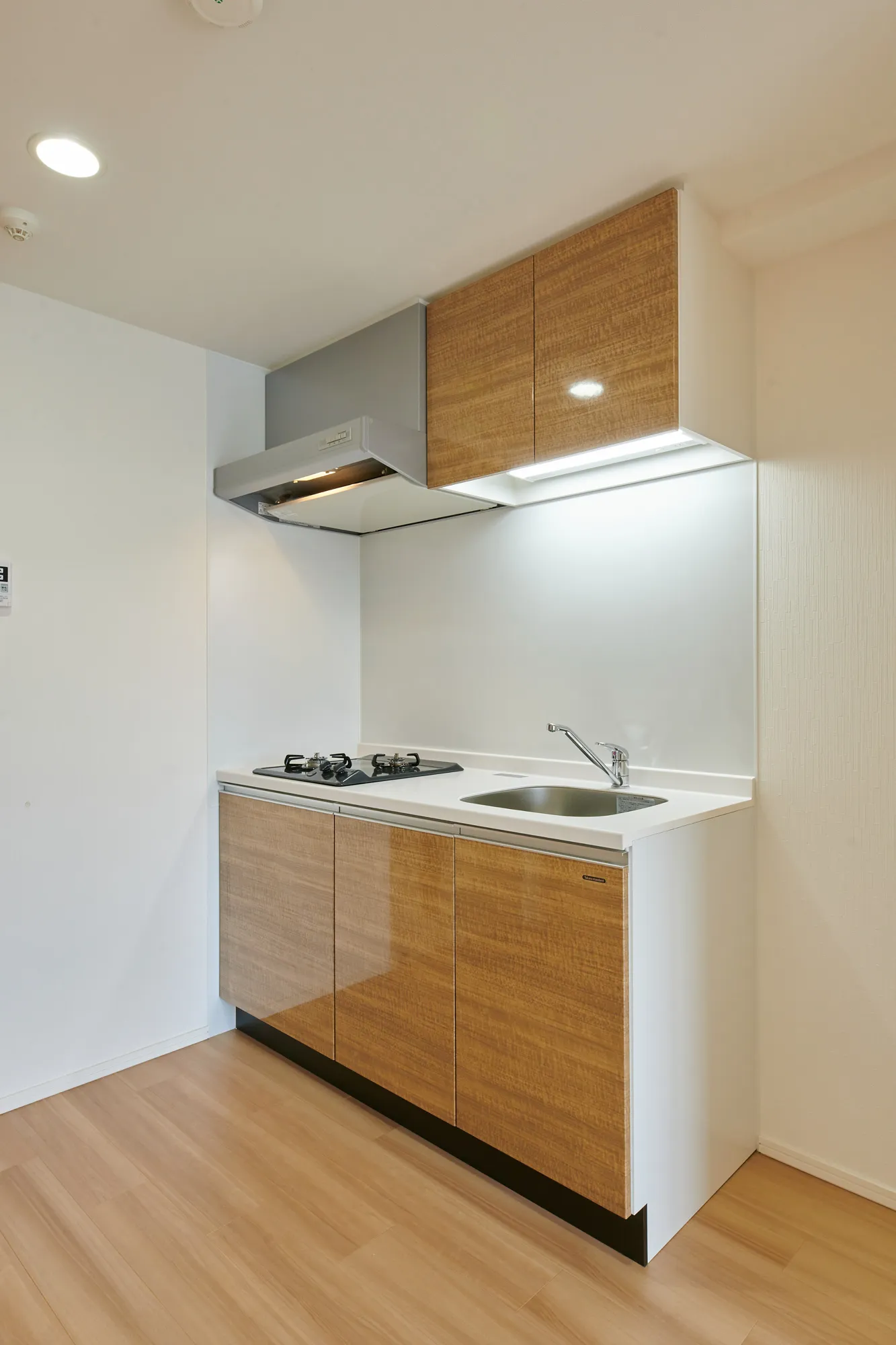 FRONT FIELD Tennoji：501キッチン