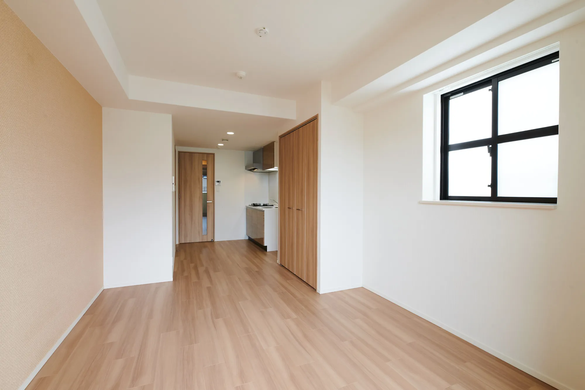 FRONT FIELD Tennoji：501洋室