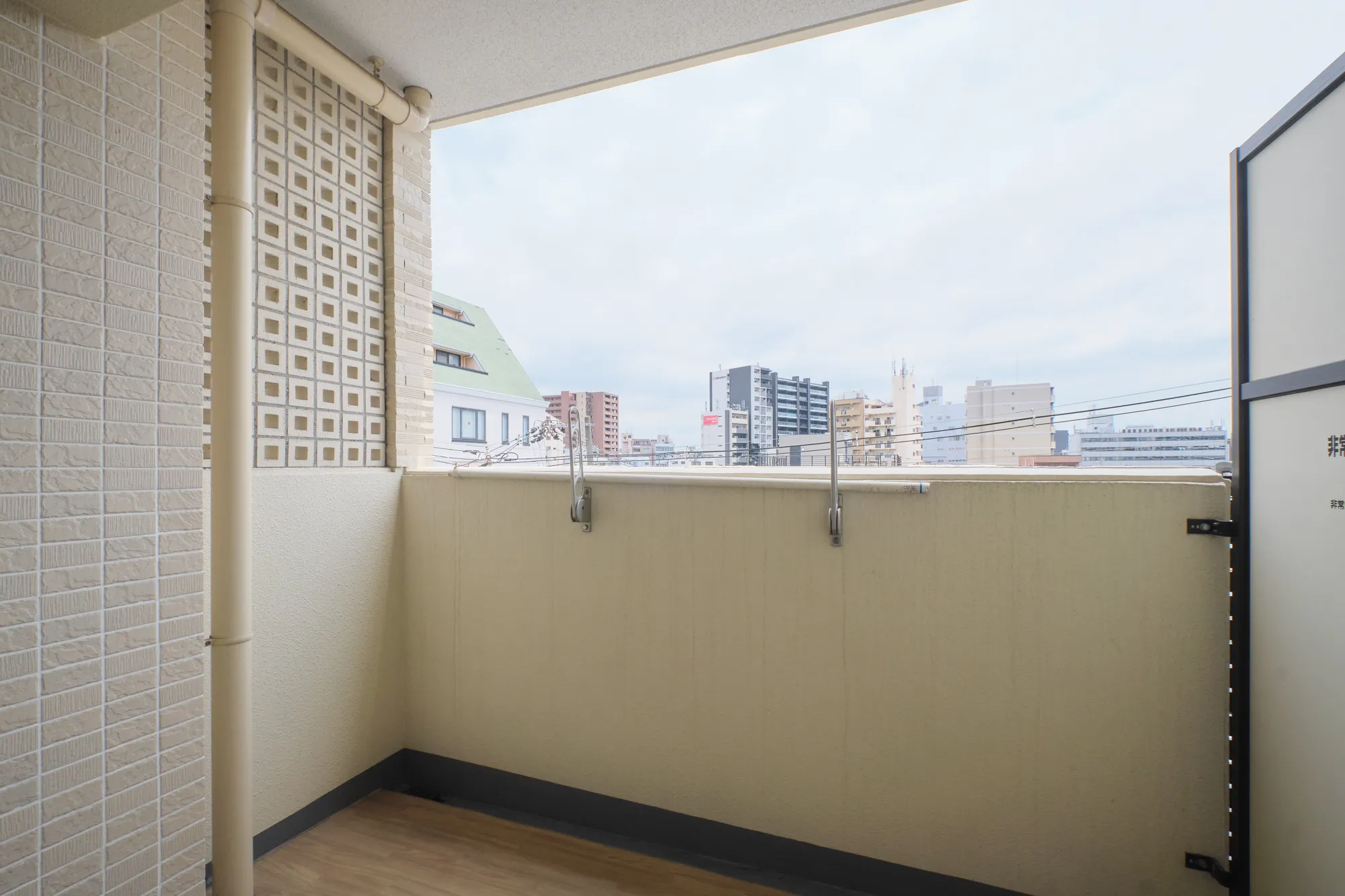 FRONT FIELD Tennoji：501バルコニー