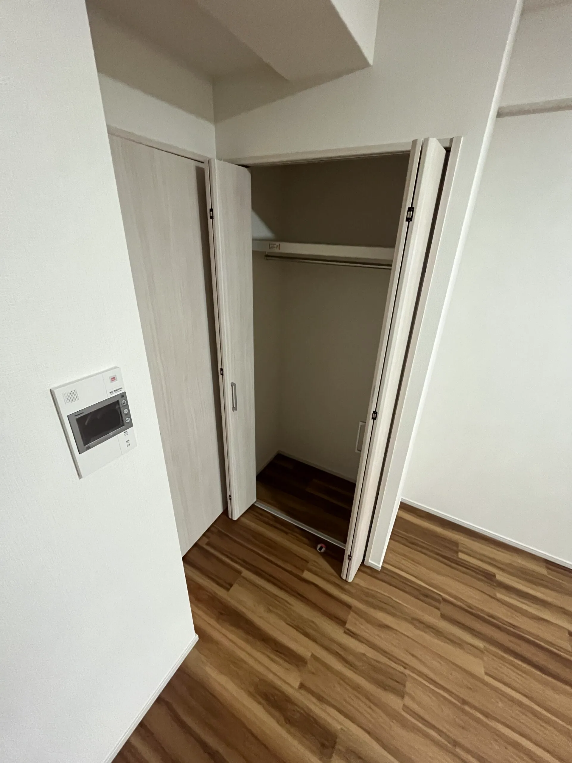 スプランディッド天王寺Ⅲ：Cタイプ：クローゼット